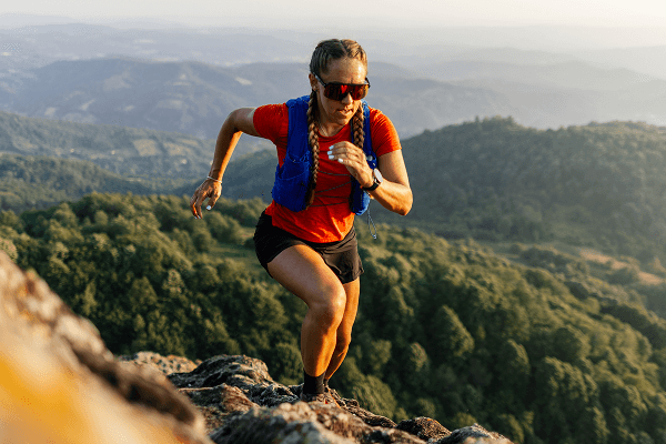 Black Currant Powder for Running: Beat the Wall Naturally